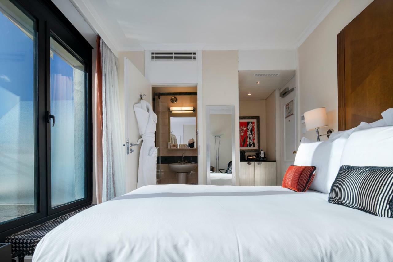 Penthouse Terrace Room